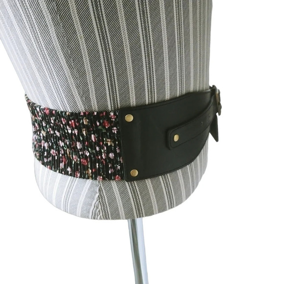 Ardene Spain Division Elastic Stretch Belt Asymmetric Faux Leather Floral  S/M - Picture 4 of 11
